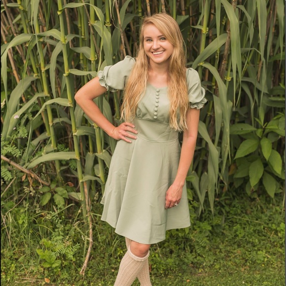 Meet your Posher, Randi - Picture 2 of 2